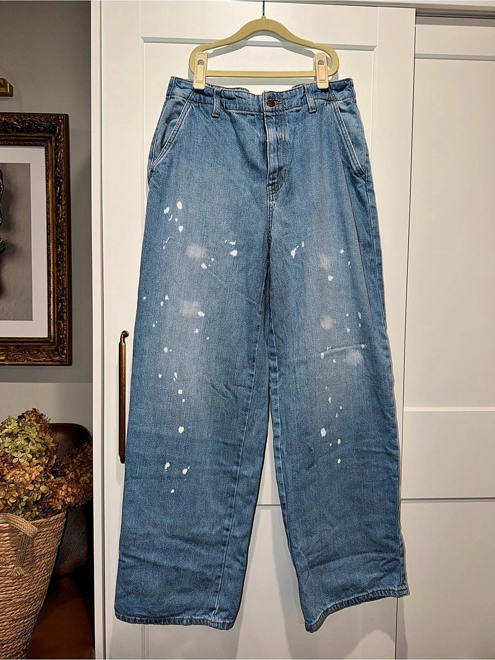 Universal Thread Relaxed Straight Paint Splatter Straight Leg Jeans Size 6